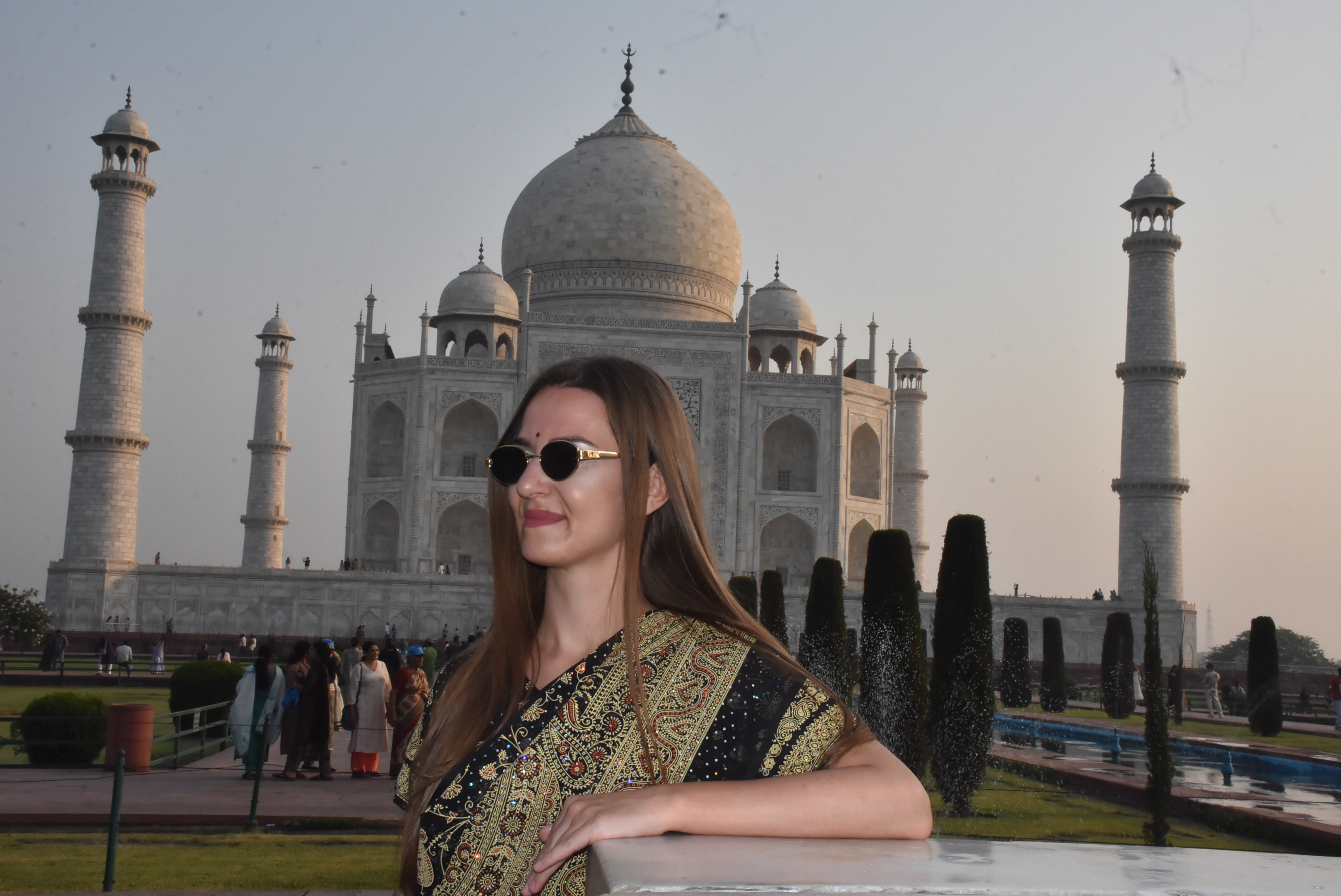 Sunrise Taj Mahal Tour From Delhi with Traditional Indian Dress - 23
